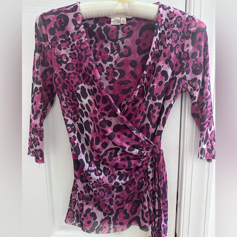 Johnny Heaven Purple Leopard Wild Cat Print Safari Chic Wrap Top 3/4 Sleeves